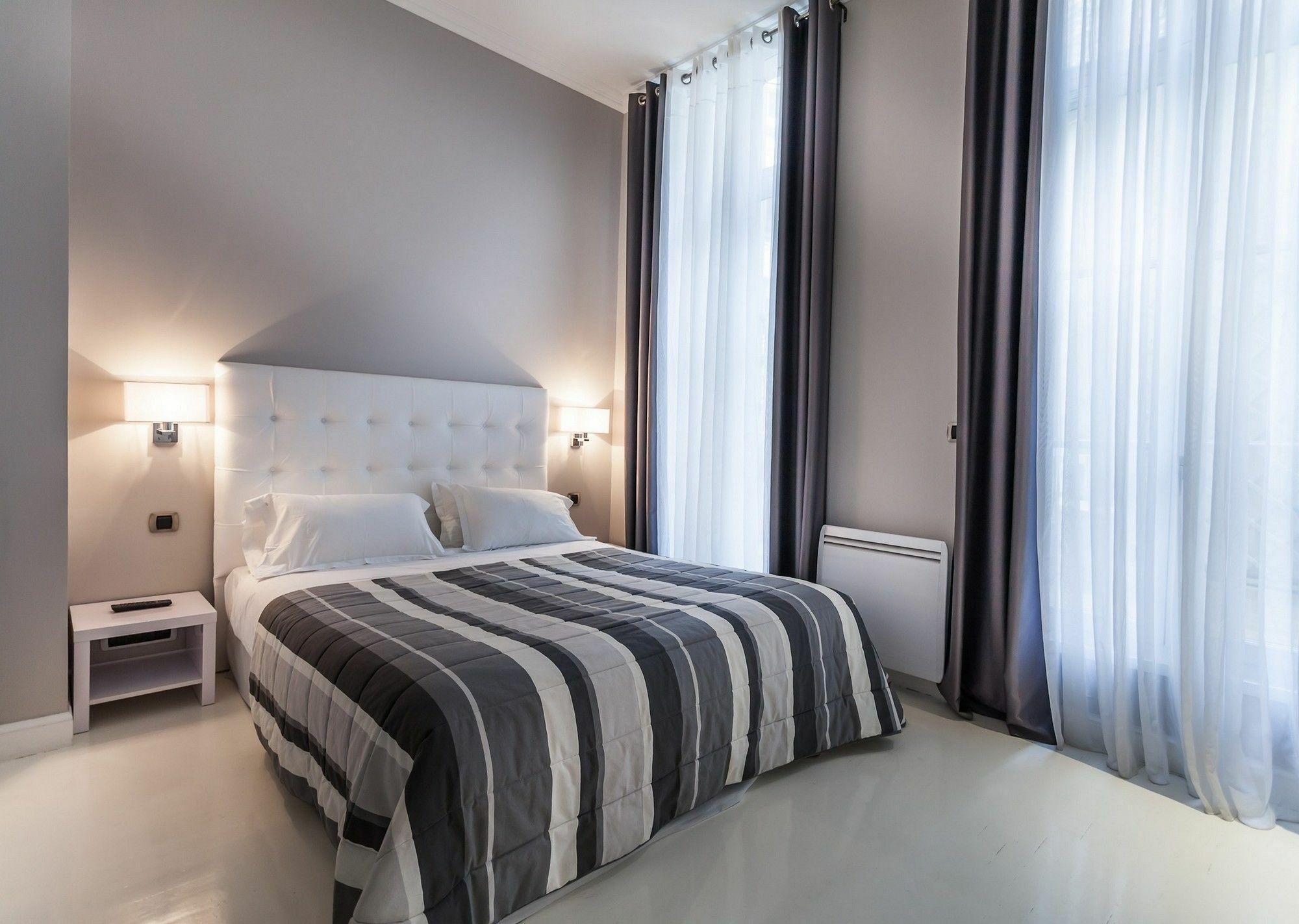 & Le Regent Aparthotel Paris